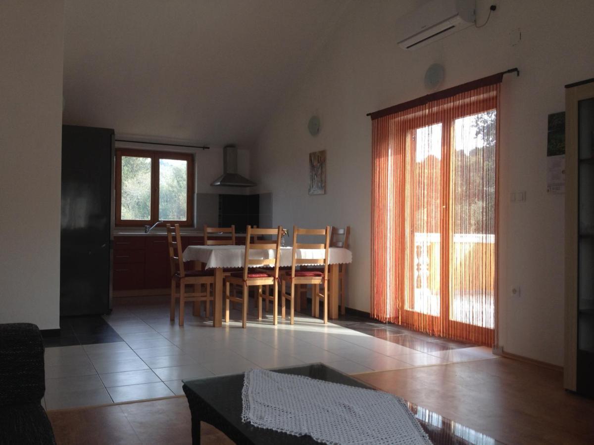 Apartman Sternak Kraj  ภายนอก รูปภาพ